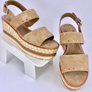 NIB Vince Camuto 9.5M Marsa Tortilla True Suede Studded Platforms, Retail $110